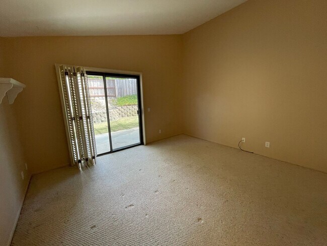 Building Photo - High Country West/Rancho Bernardo, Patio Home.  2/2, 1230 sq. ft..