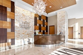 Building Photo - 1301 Throckmorton St