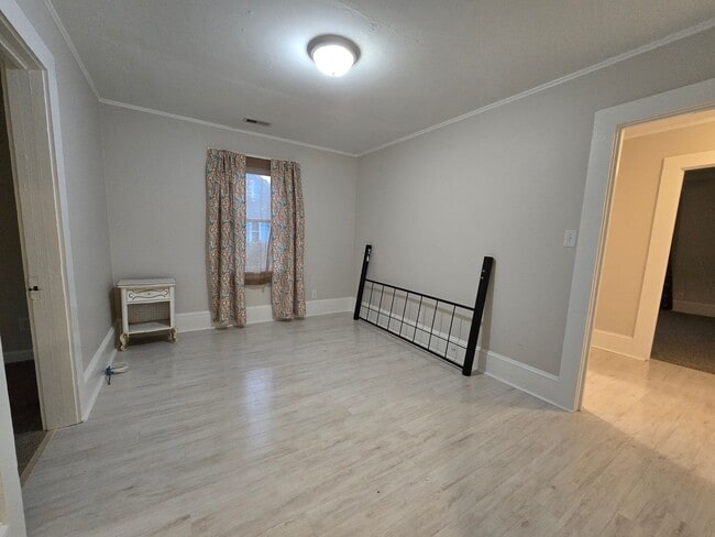 Building Photo - 903 Raleigh St