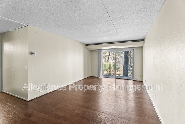 Building Photo - 60 S Van Dorn St