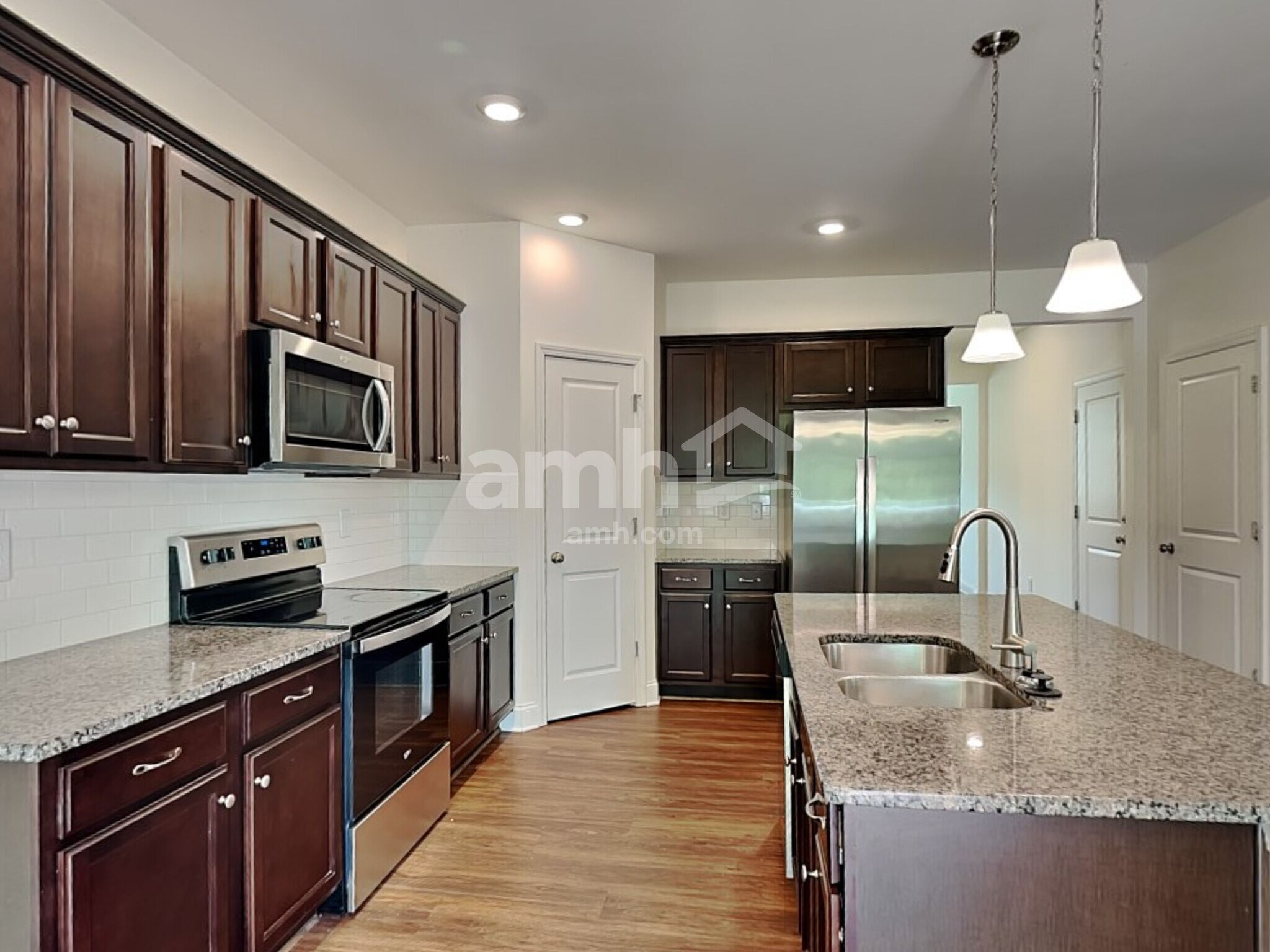 Building Photo - 5125 Canyon Creek Way