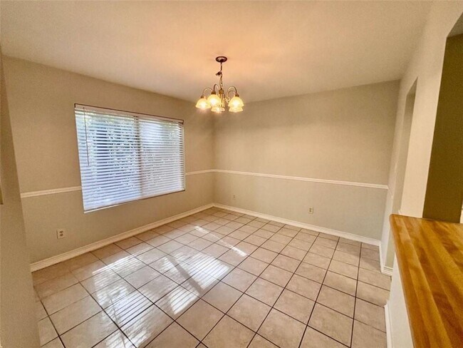 Building Photo - 57 Doranne Ct