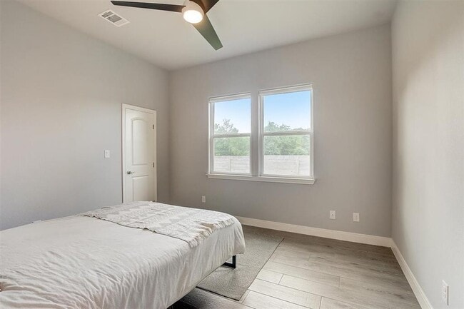 Building Photo - 121 Naalehu Ct