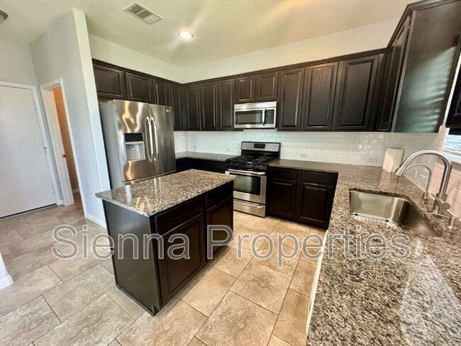 Building Photo - 372 Kingfisher Ln