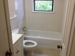 Building Photo - 719 MLK Jr Circle