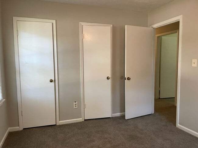 Building Photo - A place to call home!