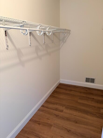 Building Photo - 127 Irving Pl