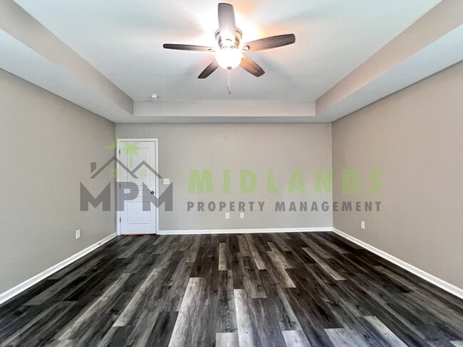 Building Photo - 464 Edenhall Dr