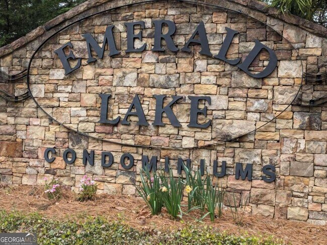 Building Photo - 1418 Foxhall Ln SE