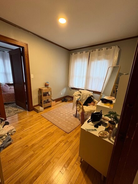 Building Photo - 1006 Gould Ave NE