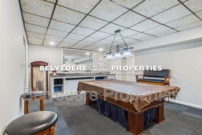 Building Photo - 18-B Park Village Ln