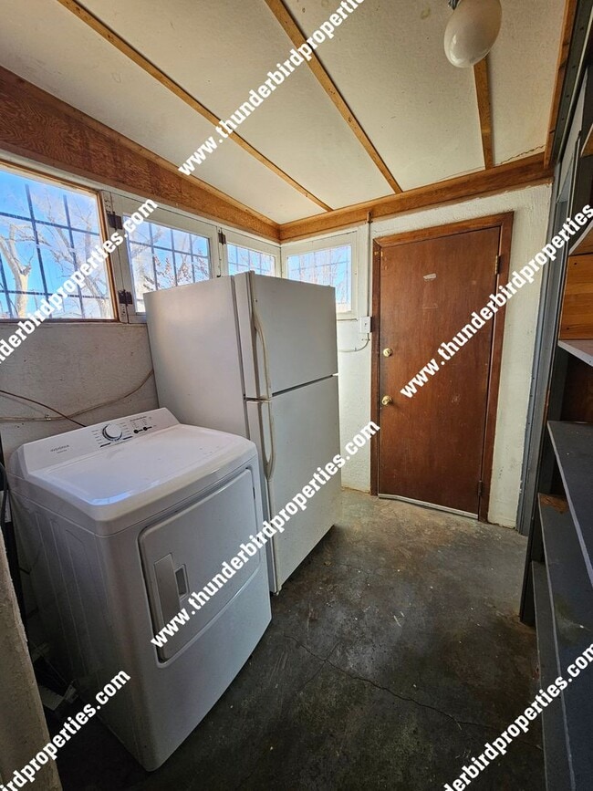 Building Photo - 2110 Coal Pl SE