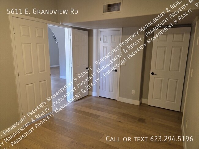 Building Photo - 5611 E Grandview Rd