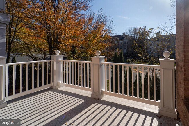 Building Photo - 11453 Galliec St