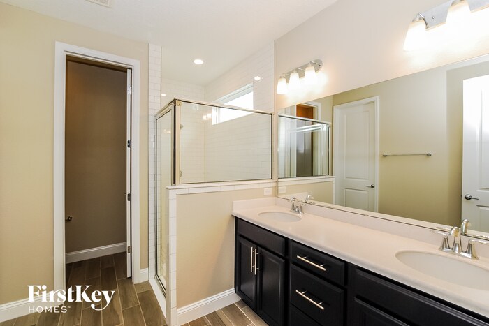 Building Photo - 206 Clifton Bay Lp