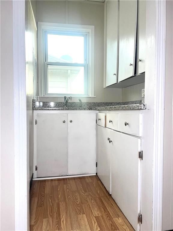 Building Photo - 3 Rowe Ave