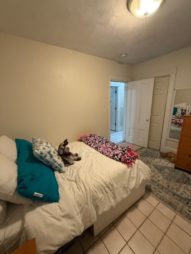 Building Photo - 190 L St