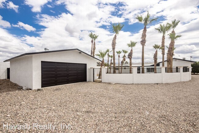 Building Photo - 4 br, 3 bath House - 3705 Challenger Drive