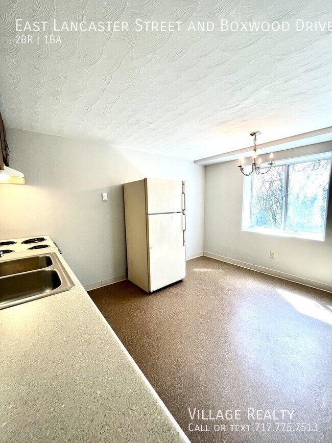 Building Photo - 308 E Lancaster St