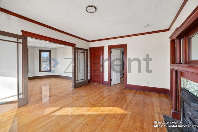 Building Photo - 82 Green Hill Pky