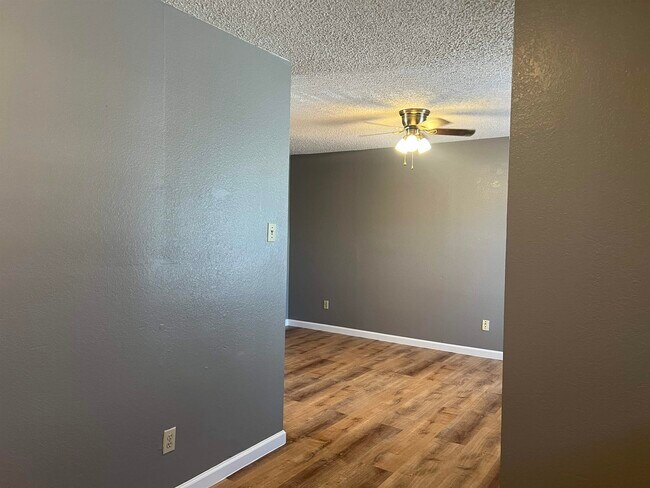 Building Photo - 4102 Eagle Pass Ave