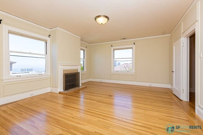 Building Photo - Pacific Heights: Remodeled Single Family H...