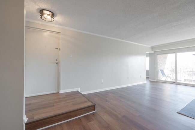 Building Photo - 1509 Regency Woods Rd