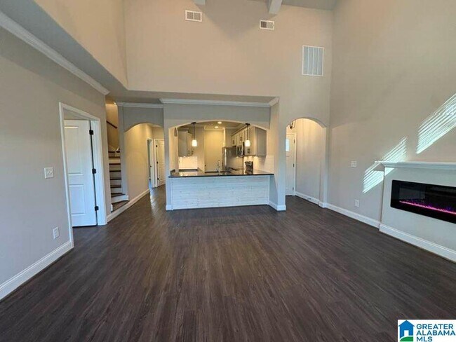 Building Photo - 4411 Lennox Pl