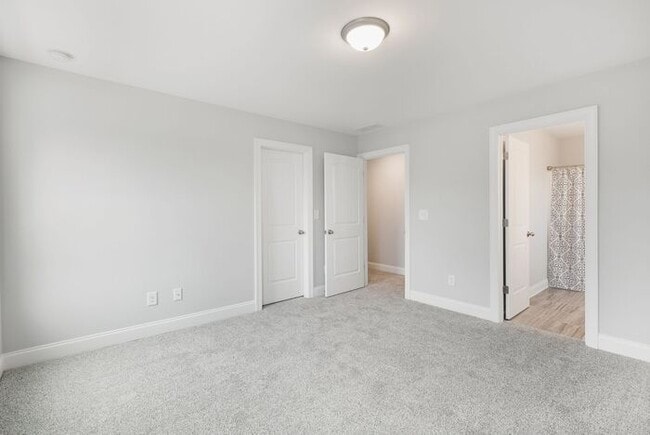 Building Photo - Stunning 4BR/4BA on 1-Acre Lot – Nearly New with Unfinished Basement