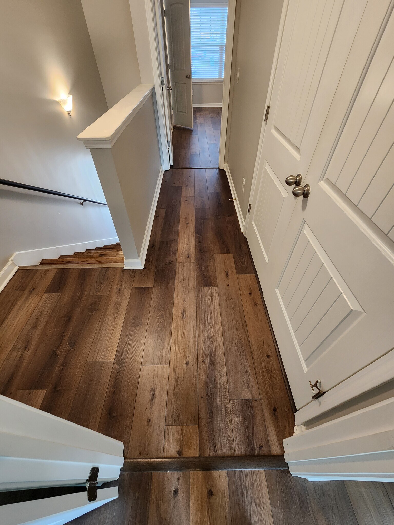 Building Photo - 826 Lower Park Pl