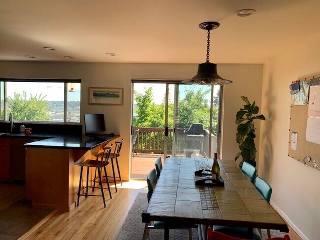 Building Photo - Spacious 4 Bedroom Magnolia Home Available June 12th