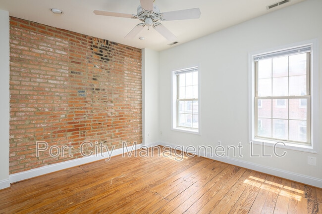 Building Photo - 412 Gittings St