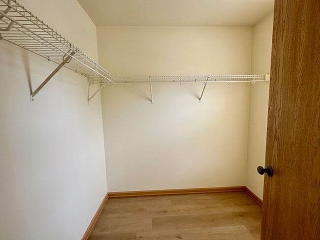 Building Photo - Newly Updated 3 Bedroom 2.5 Baths. One Car...