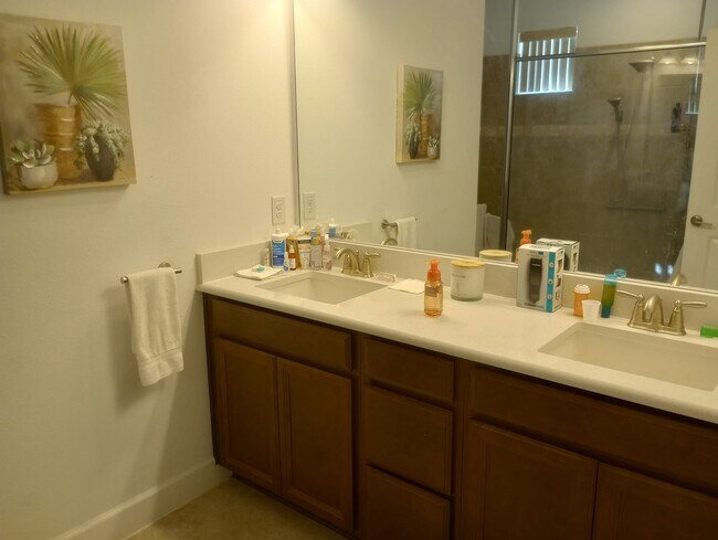 Building Photo - 621 San Augusto Dr