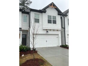 Building Photo - Stylish 3BR Townhome with Private Yard & Two-Car Garage in Auburn, GA
