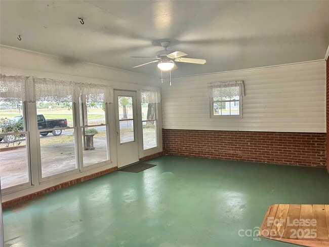 Building Photo - 234 Alf Hoover Rd