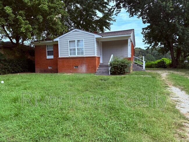 Primary Photo - 3530 Venable Rd