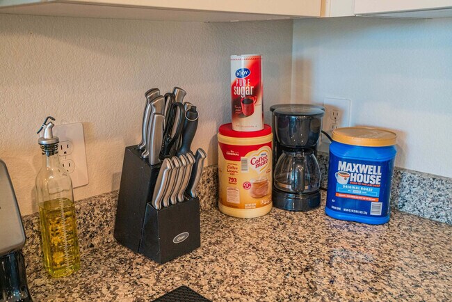 Building Photo - 9600 W Georgia Ave