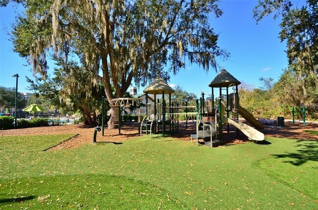Building Photo - 874 Spring Park Loop