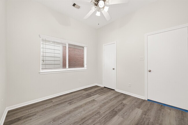 Building Photo - 13006 Rose Landing Dr