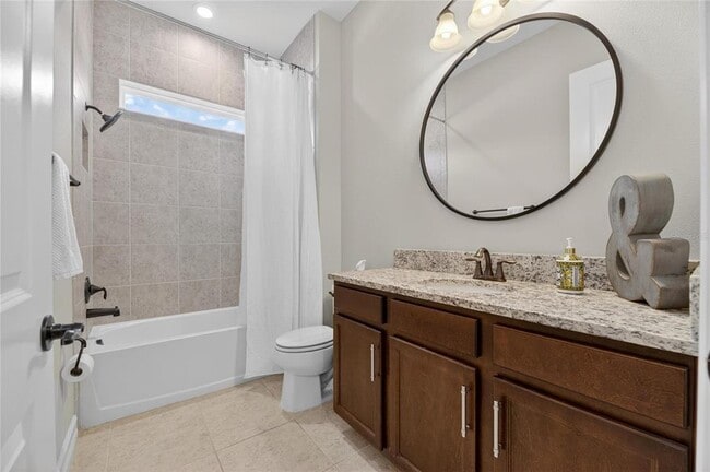 Building Photo - 18233 Leafmore St