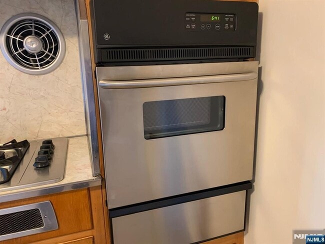 Building Photo - 225 Desoto Pl