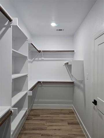 Building Photo - 2505 Oakwood Terrace