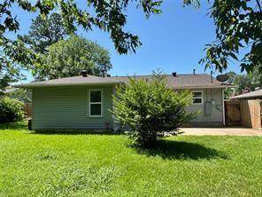 Building Photo - 1015 W Sycamore St