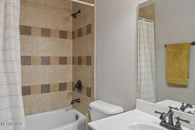 Building Photo - 3240 Bell Point Dr