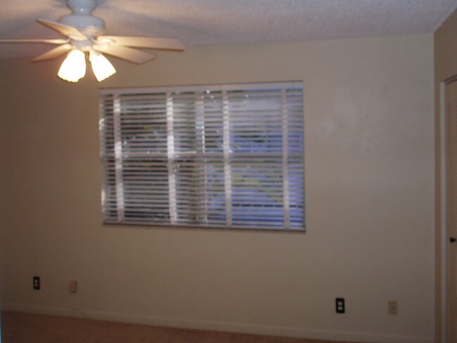 Guest Bed Rm - 1875 NE 15th Ave