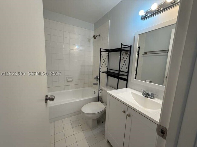 Building Photo - 1137 NW 123rd Ct