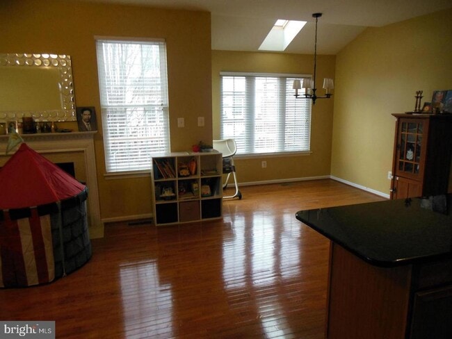 Building Photo - 25838 Norrington Square