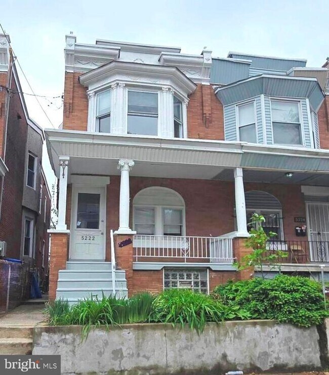 Building Photo - 5222 Webster St
