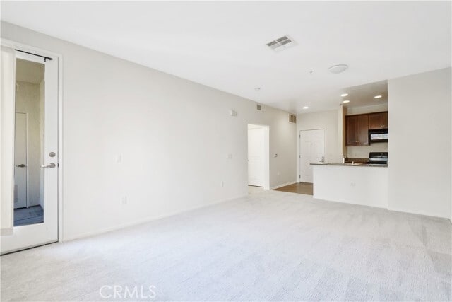 Building Photo - 1329 Scholarship